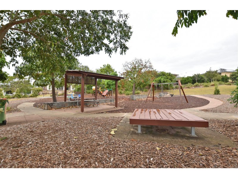 42 Lapwing Crescent, Mango Hill QLD 4509