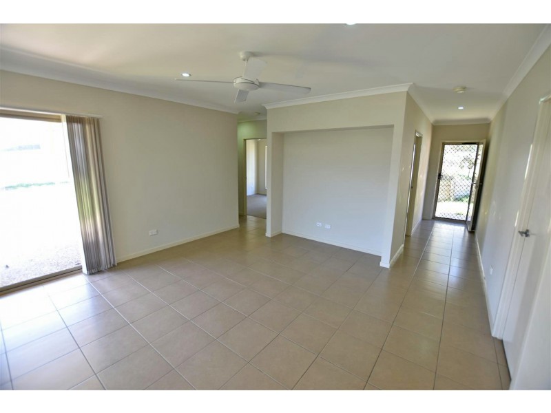 21 Applewood Court, Kallangur QLD 4503
