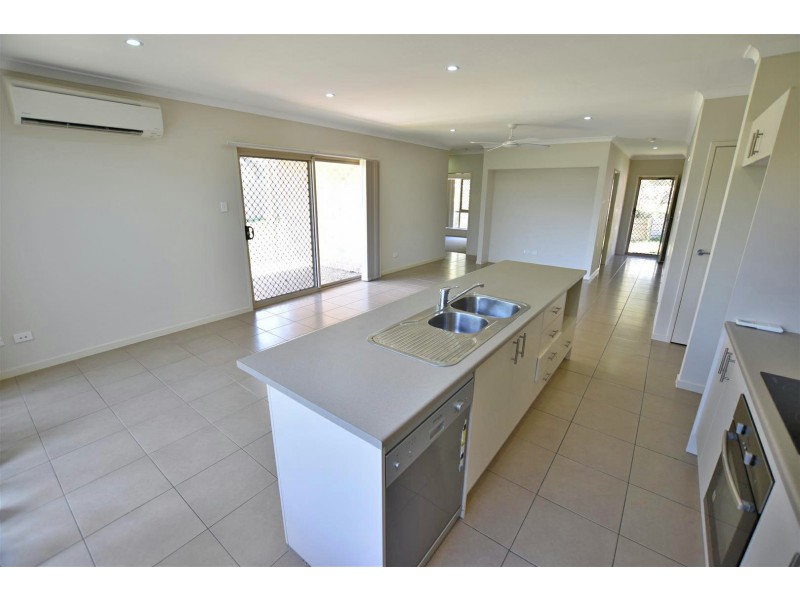 21 Applewood Court, Kallangur QLD 4503