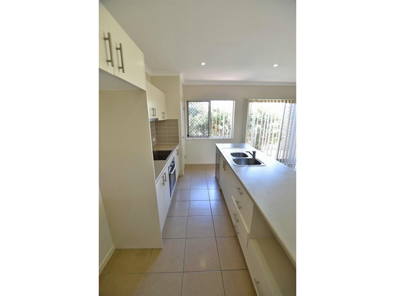 21 Applewood Court, Kallangur QLD 4503