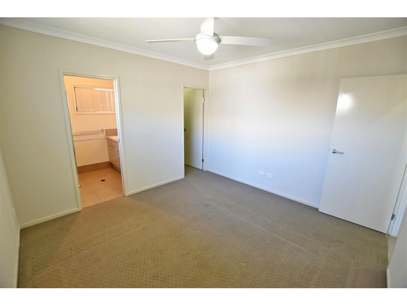 21 Applewood Court, Kallangur QLD 4503