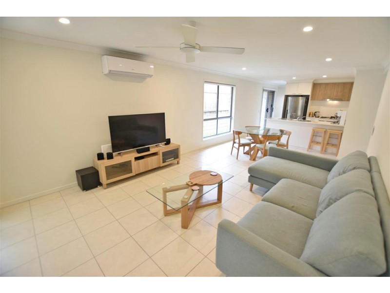 42 Gardenia Circuit, Dakabin QLD 4503