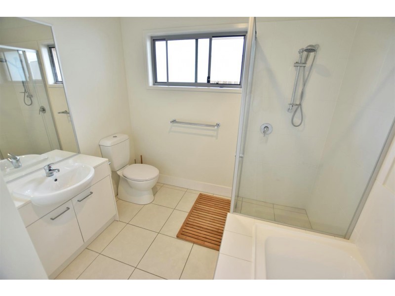 42 Gardenia Circuit, Dakabin QLD 4503