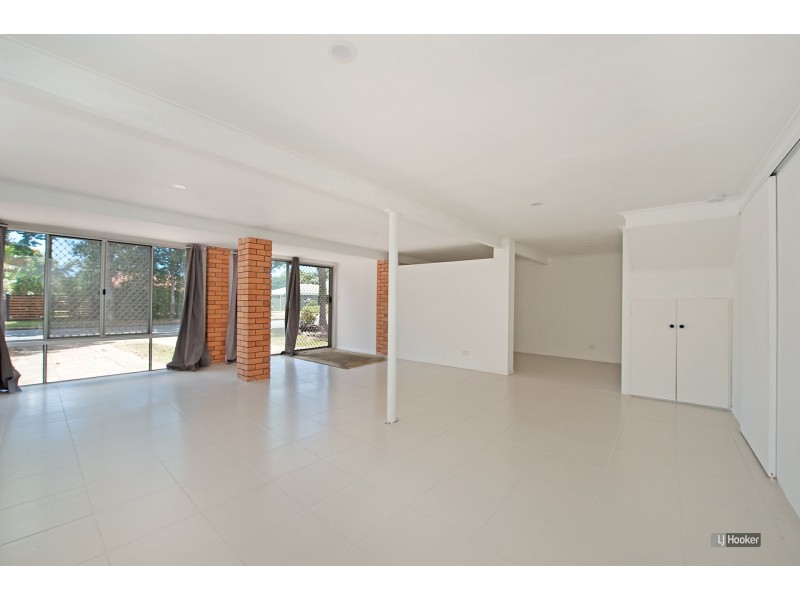 11 Maurice Street, Kallangur QLD 4503