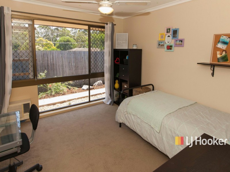 4 Cowal Court, Petrie QLD 4502