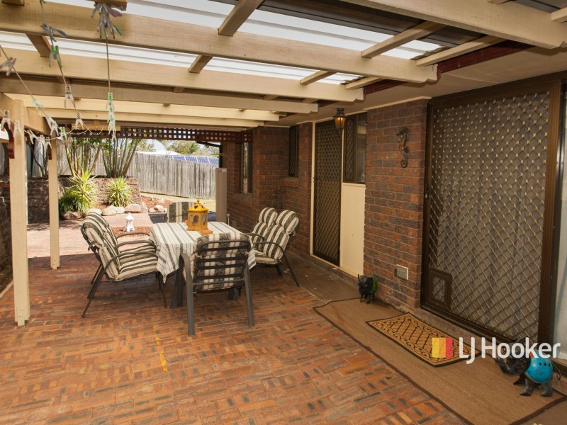 4 Cowal Court, Petrie QLD 4502