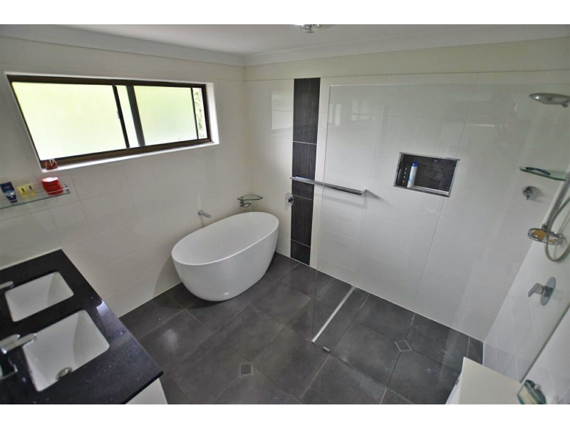 18 Chelmsford Road, Mango Hill QLD 4509