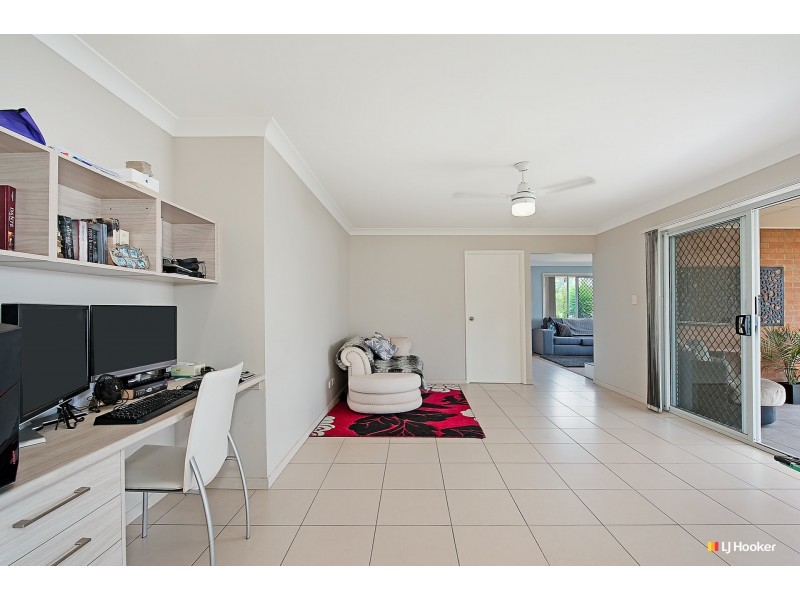 16 Fairlie Court, Kallangur QLD 4503