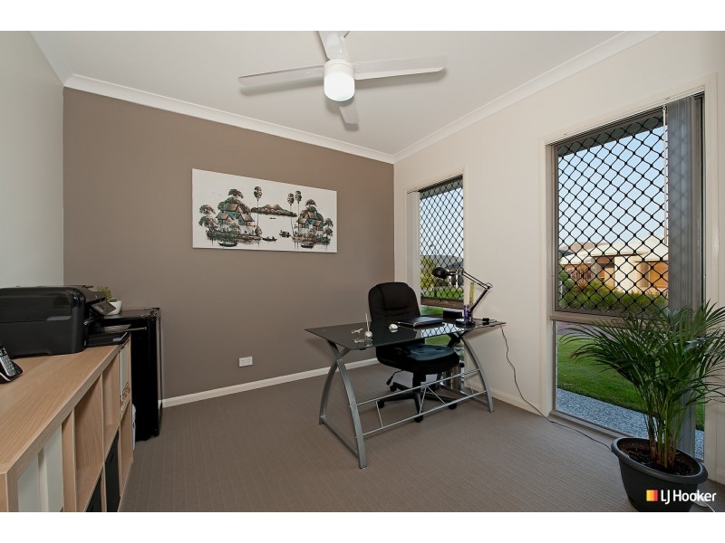 42 Elderflower Circuit, Griffin QLD 4503