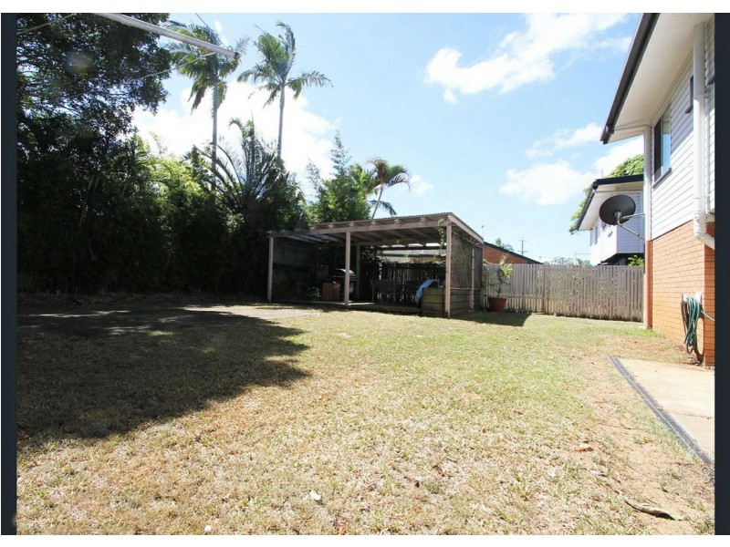1 Evelyn Street, Kallangur QLD 4503