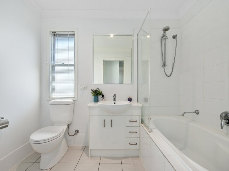 17/1-49 Lavender Drive, Griffin QLD 4503