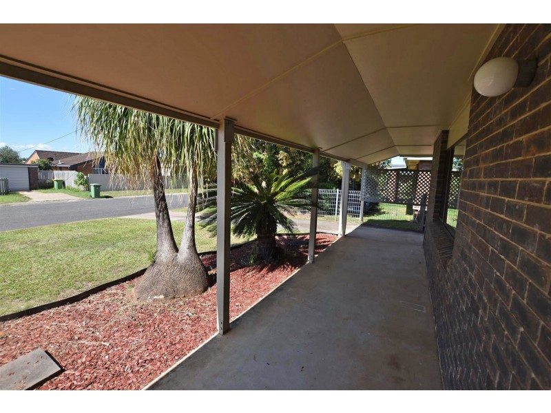 4 Olivia Drive, Kallangur QLD 4503