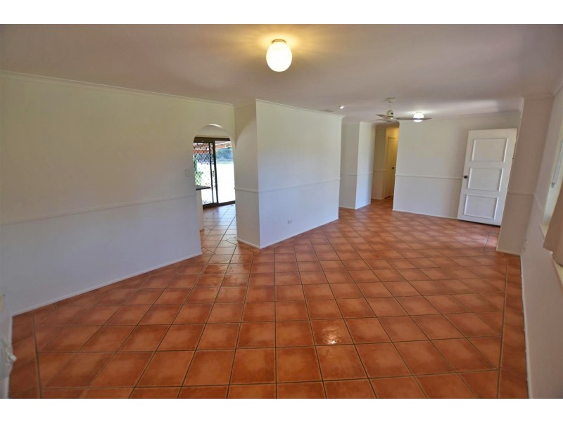 4 Olivia Drive, Kallangur QLD 4503