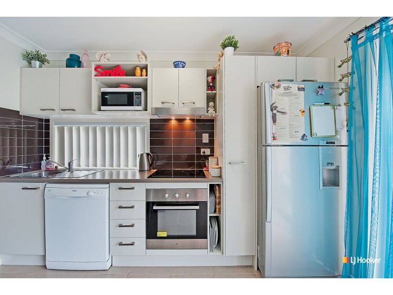 5 Mayfair Crescent, Kallangur QLD 4503