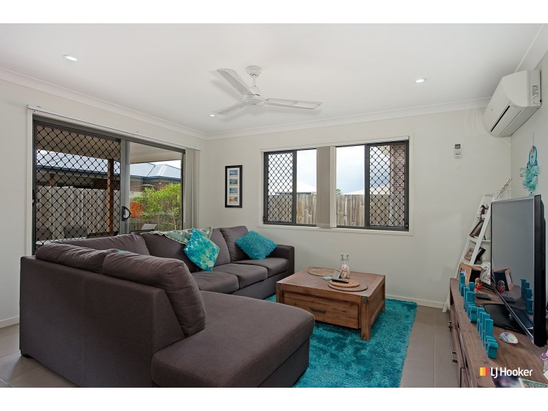 5 Mayfair Crescent, Kallangur QLD 4503