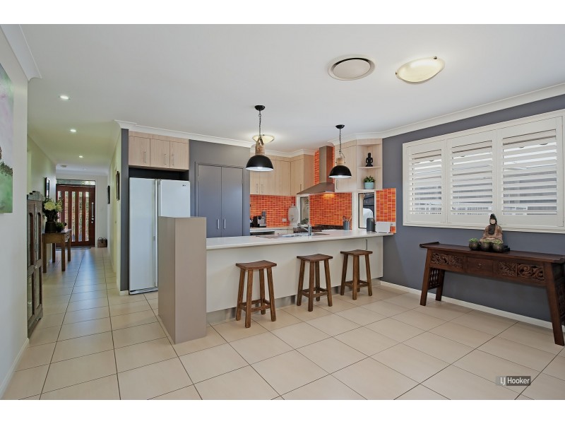 8 Troon Street, North Lakes QLD 4509