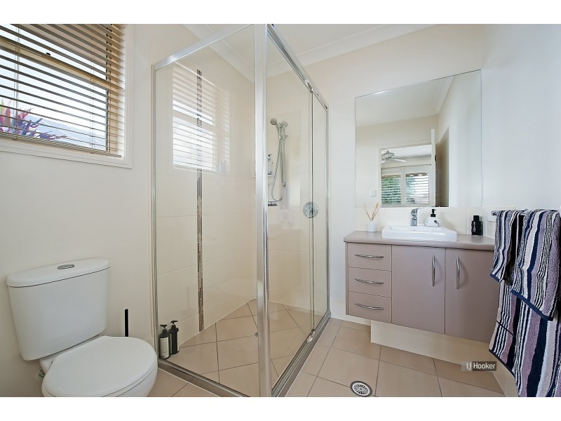 8 Troon Street, North Lakes QLD 4509
