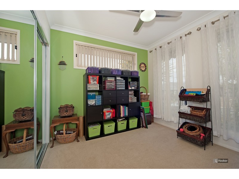 8 Troon Street, North Lakes QLD 4509