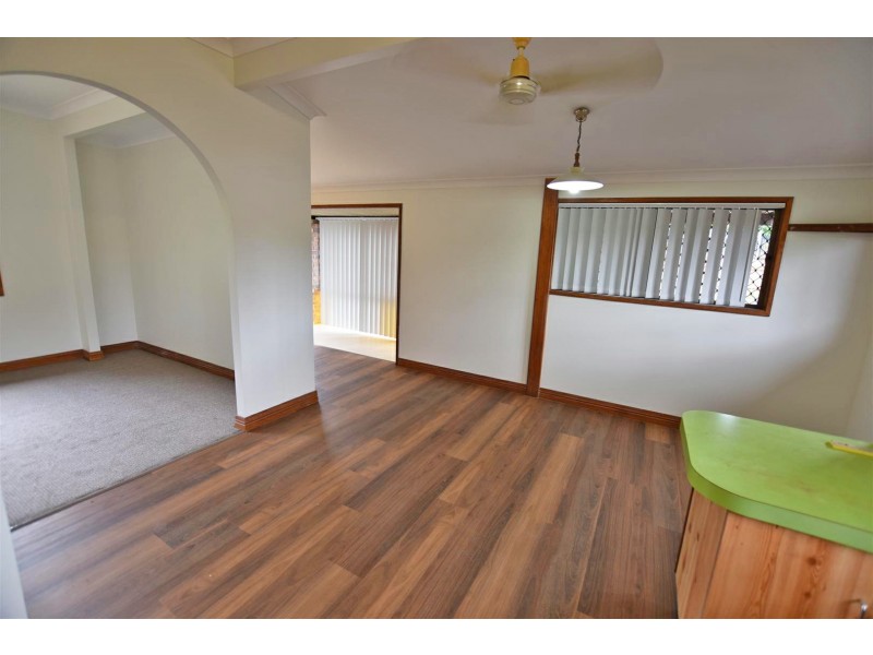 1113 Anzac Avenue, Petrie QLD 4502