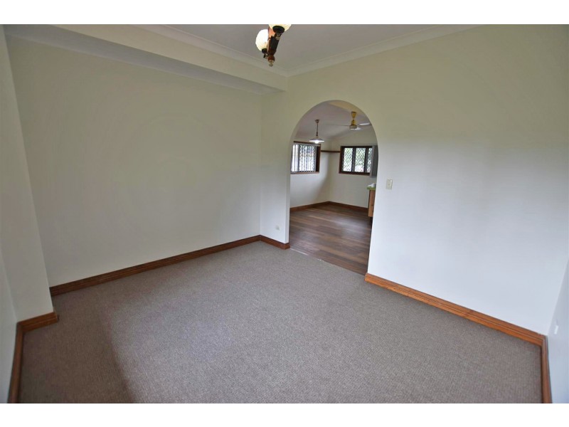 1113 Anzac Avenue, Petrie QLD 4502