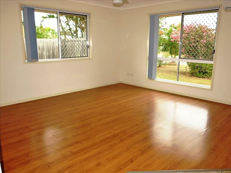 27 Spring Road, Kallangur QLD 4503