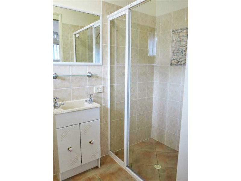 27 Spring Road, Kallangur QLD 4503