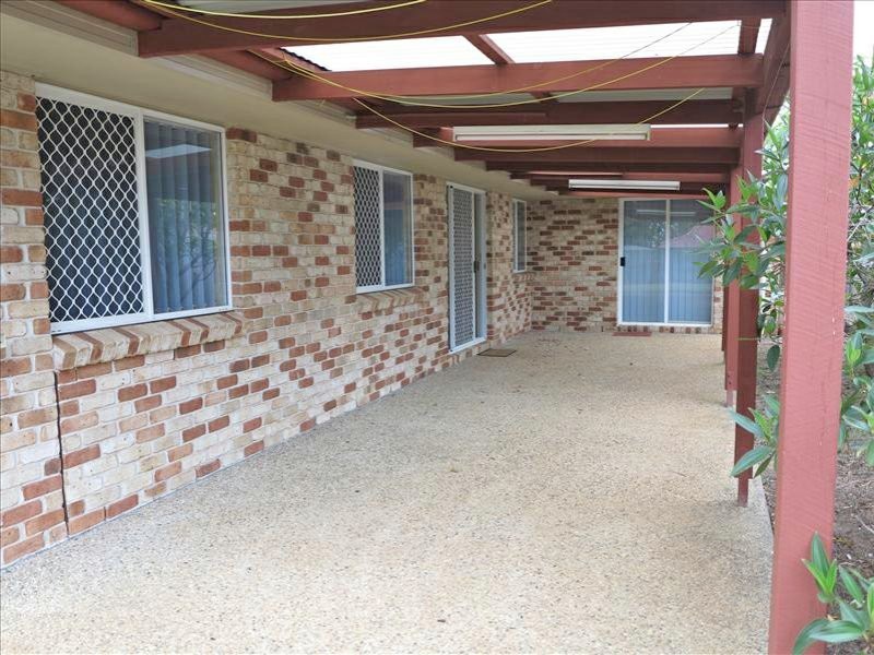 27 Spring Road, Kallangur QLD 4503