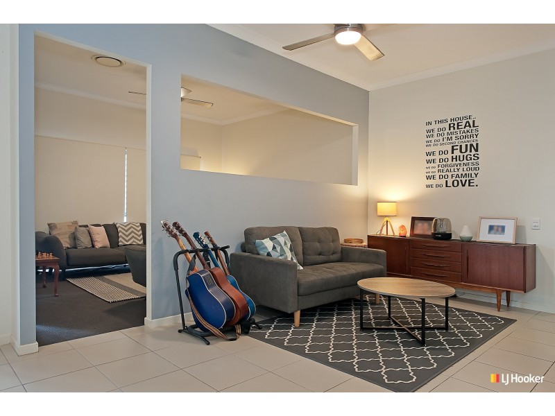 61 Kirri Avenue, Petrie QLD 4502