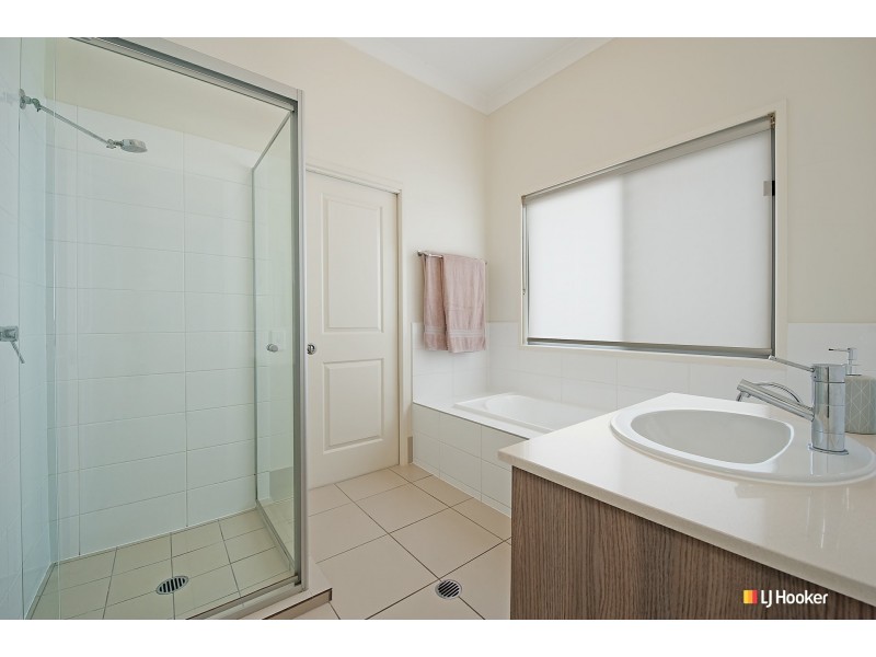 61 Kirri Avenue, Petrie QLD 4502