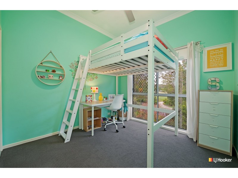 61 Kirri Avenue, Petrie QLD 4502