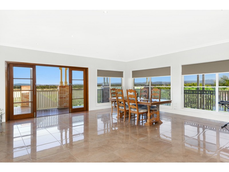 15 Edgewater Court, Murrumba Downs QLD 4503
