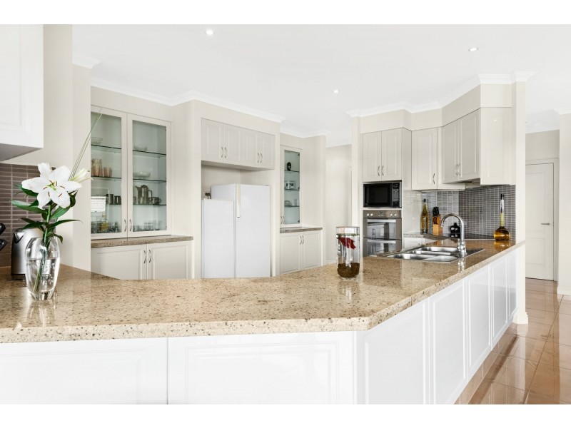 15 Edgewater Court, Murrumba Downs QLD 4503