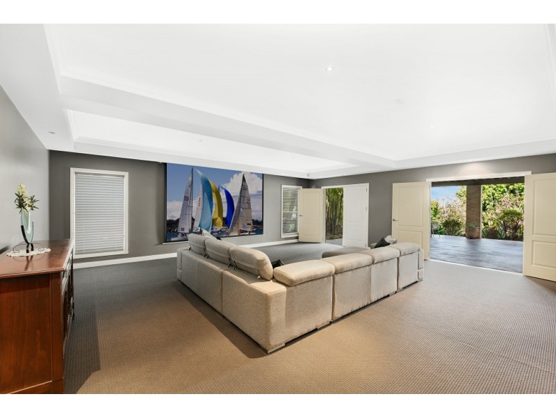 15 Edgewater Court, Murrumba Downs QLD 4503