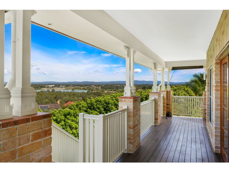 15 Edgewater Court, Murrumba Downs QLD 4503