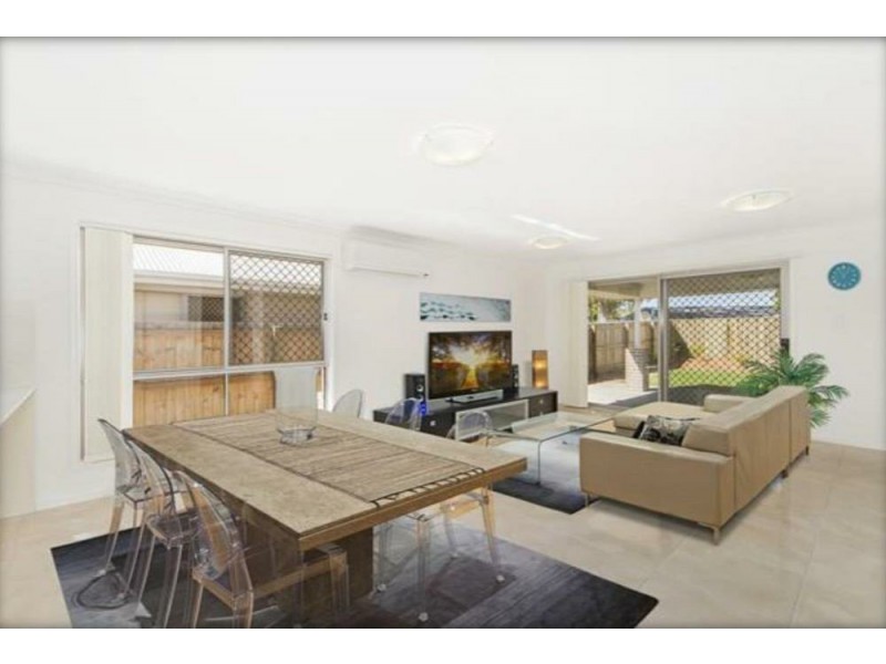 8 Azorean Street, Griffin QLD 4503
