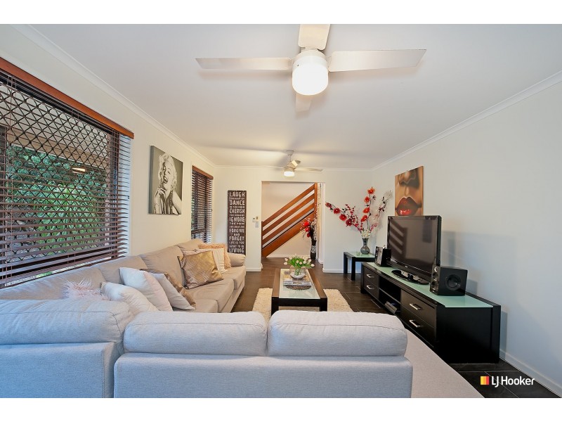 8 Gabrielle Court, Albany Creek QLD 4035