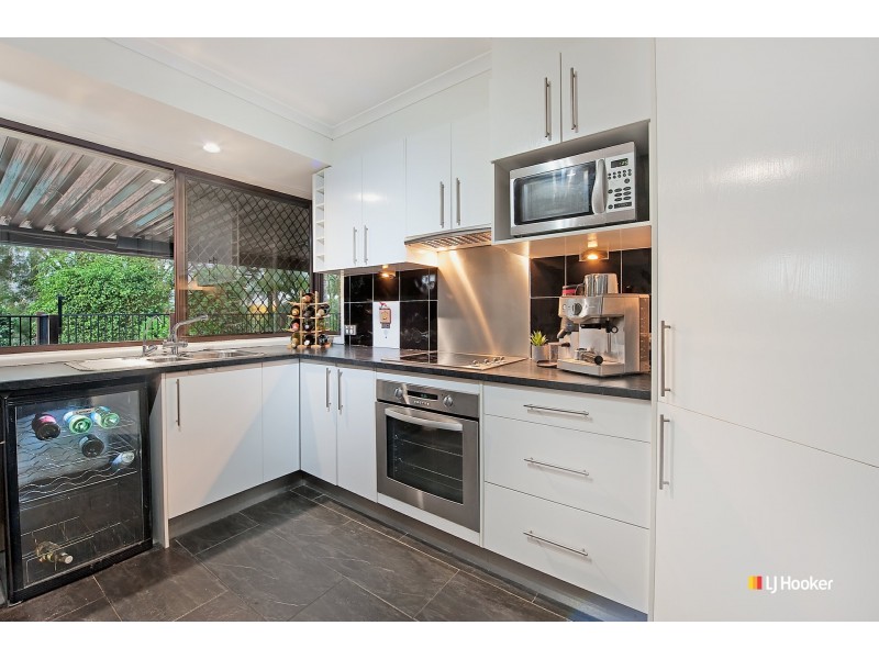 8 Gabrielle Court, Albany Creek QLD 4035