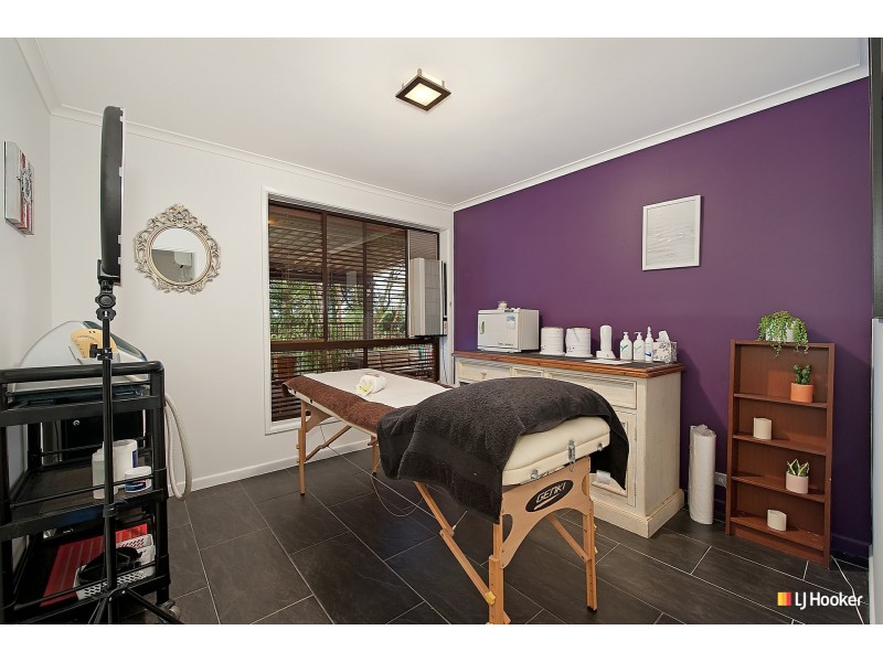 8 Gabrielle Court, Albany Creek QLD 4035