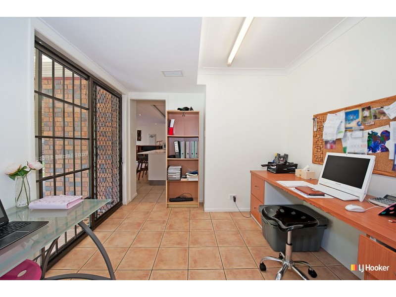 3 Roanne Court, Petrie QLD 4502