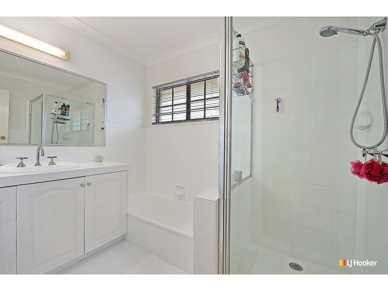 3 Roanne Court, Petrie QLD 4502