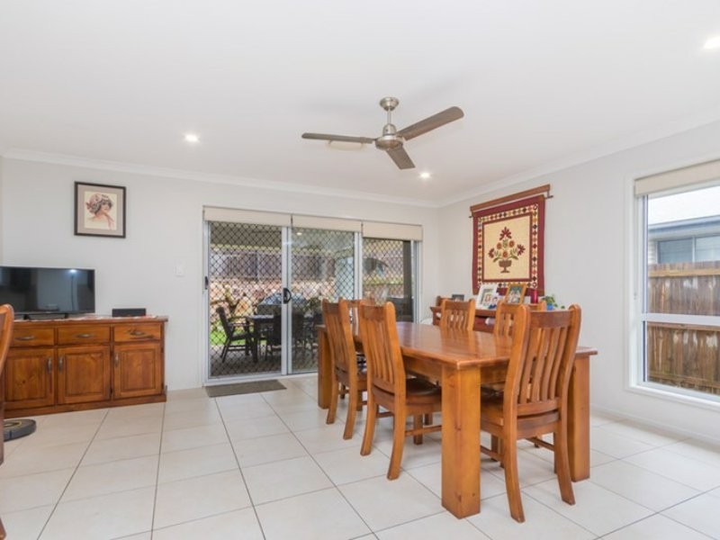 35 Dickson Crescent, North Lakes QLD 4509