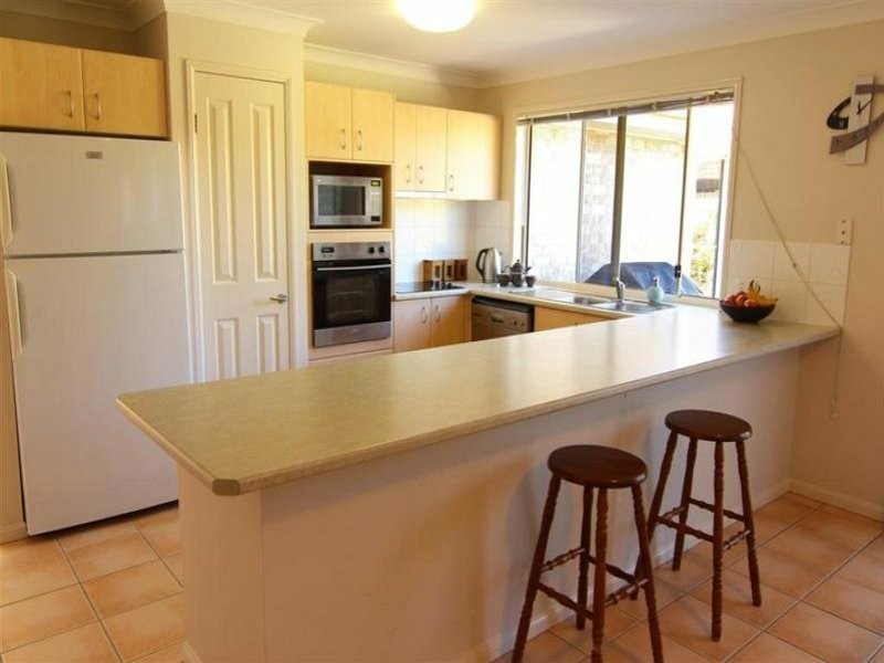 2 Lockyer Place, Pelican Waters QLD 4551