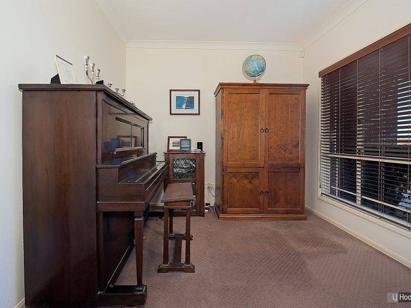 10 Campion Drive, North Lakes QLD 4509