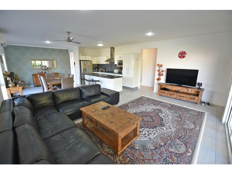 35 Holly Crescent, Griffin QLD 4503