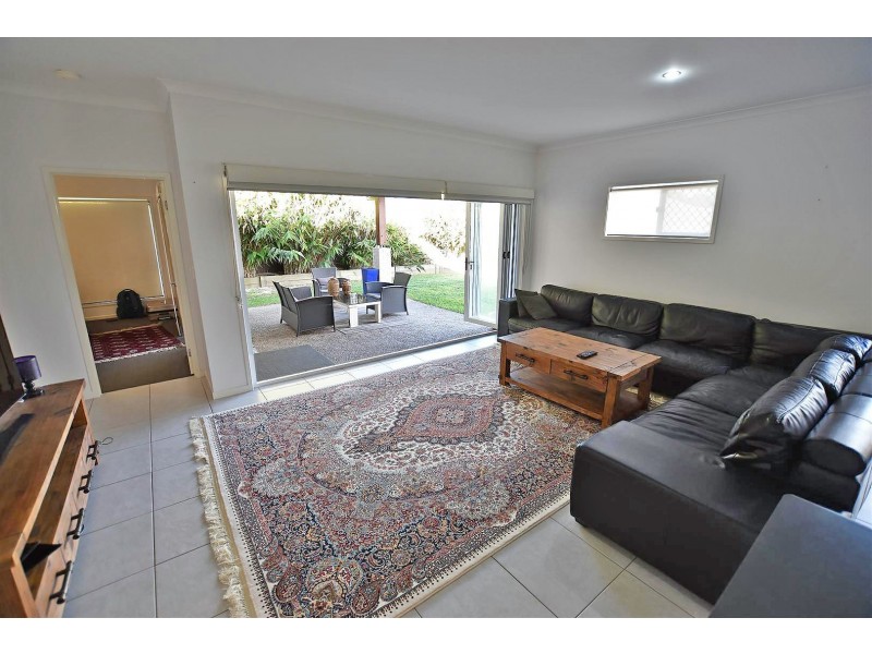 35 Holly Crescent, Griffin QLD 4503