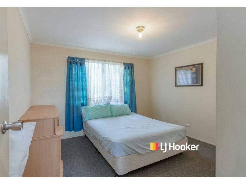 24 Egan Avenue, Beachmere QLD 4510