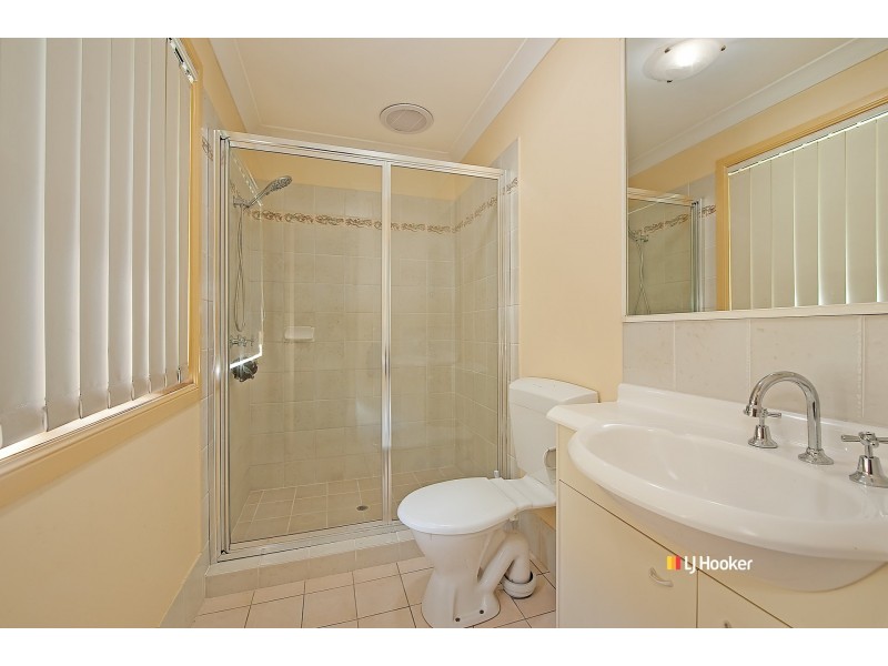 16 Emperor Court, Kallangur QLD 4503