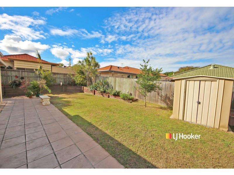 8 Kilsyth Court, Kallangur QLD 4503