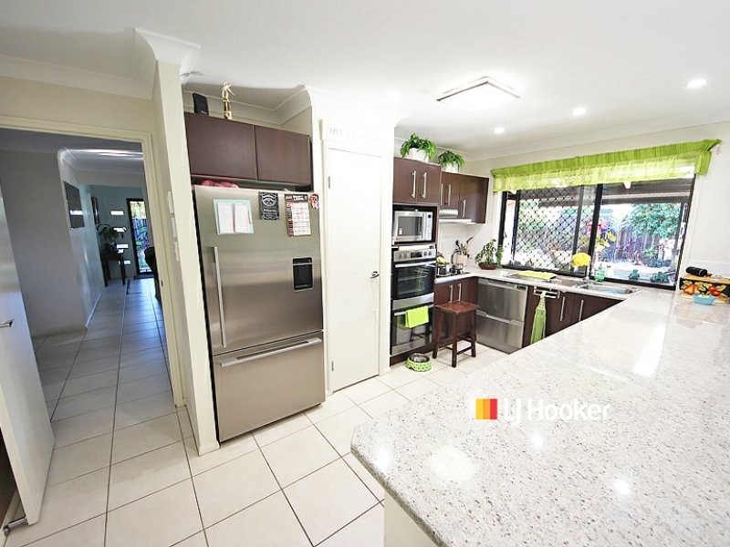 10 Seabiscuit Crescent, Kallangur QLD 4503