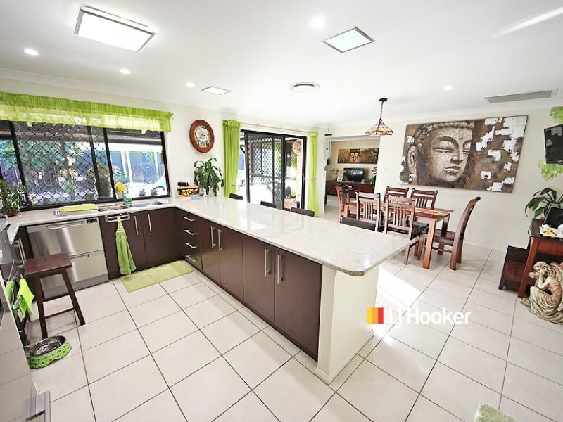 10 Seabiscuit Crescent, Kallangur QLD 4503